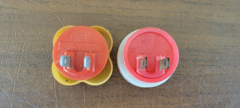 Vintage Plug In Night Lights - Both Work Great!