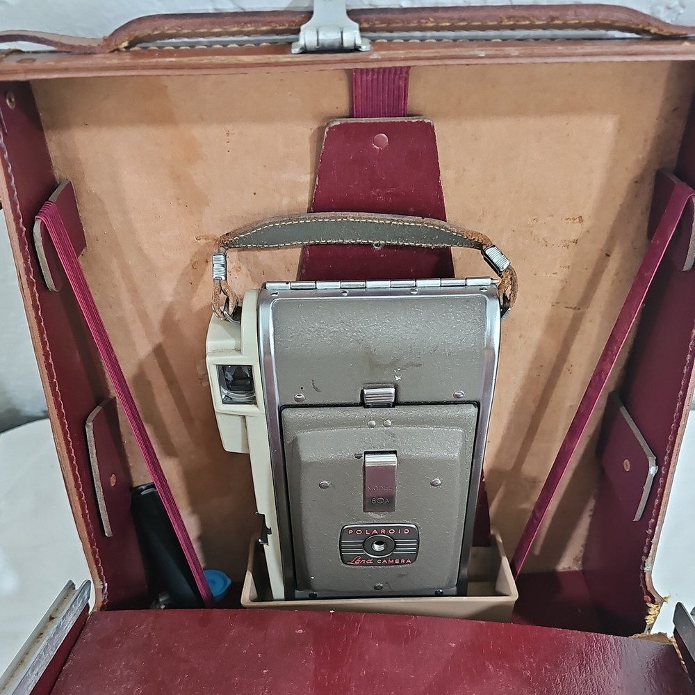Vintage Polaroid Model 80A Land Camera with original case