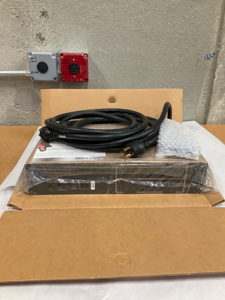 Server Technology CS-12HD2C454A3 Smart PDU