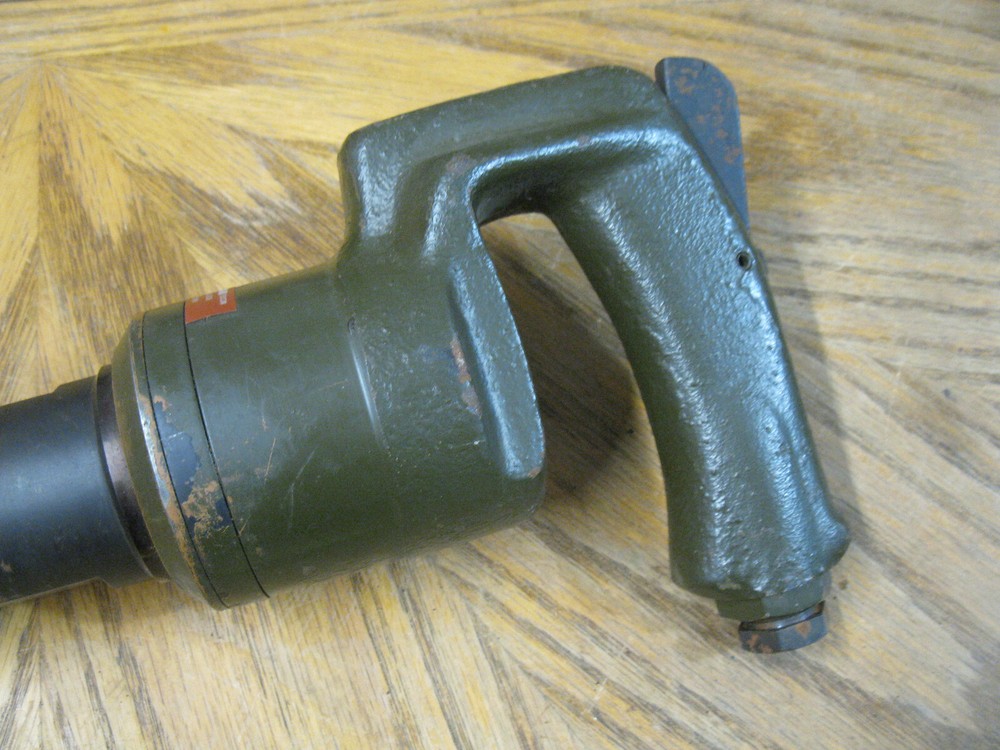 Pneumatic Air Rivet Buster Riveting Hammer