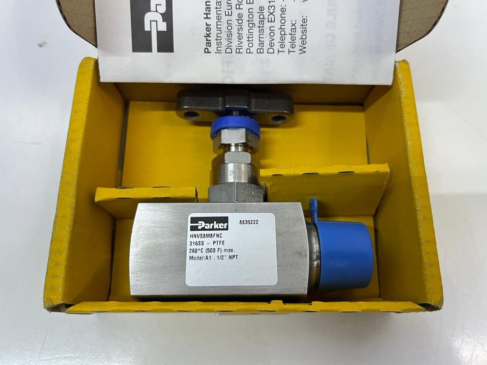 New Parker HNVS8M8FNC Needle Pattern Hand Valves , UK#10
