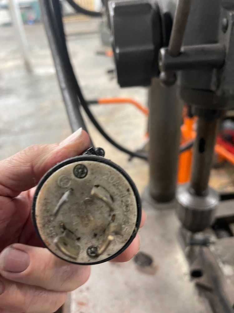 CLAUSING DRILL PRESS 3 PHASE WITH VISE