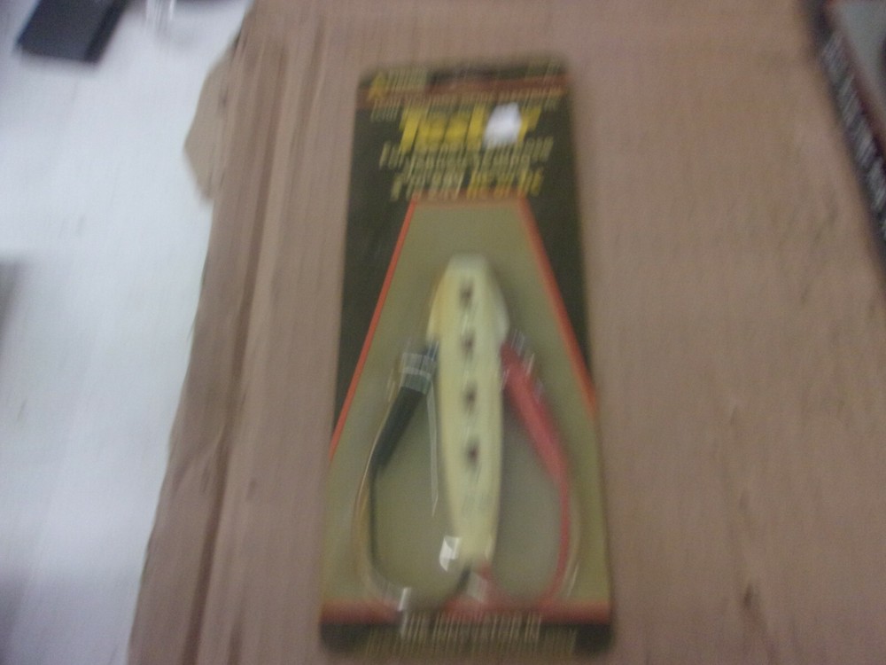 PYRAMID PY-4 LOW VOLTAGE AC/DC ELECTRICAL TESTER FOR GENERAL PURPOSE VOLTAGE TES