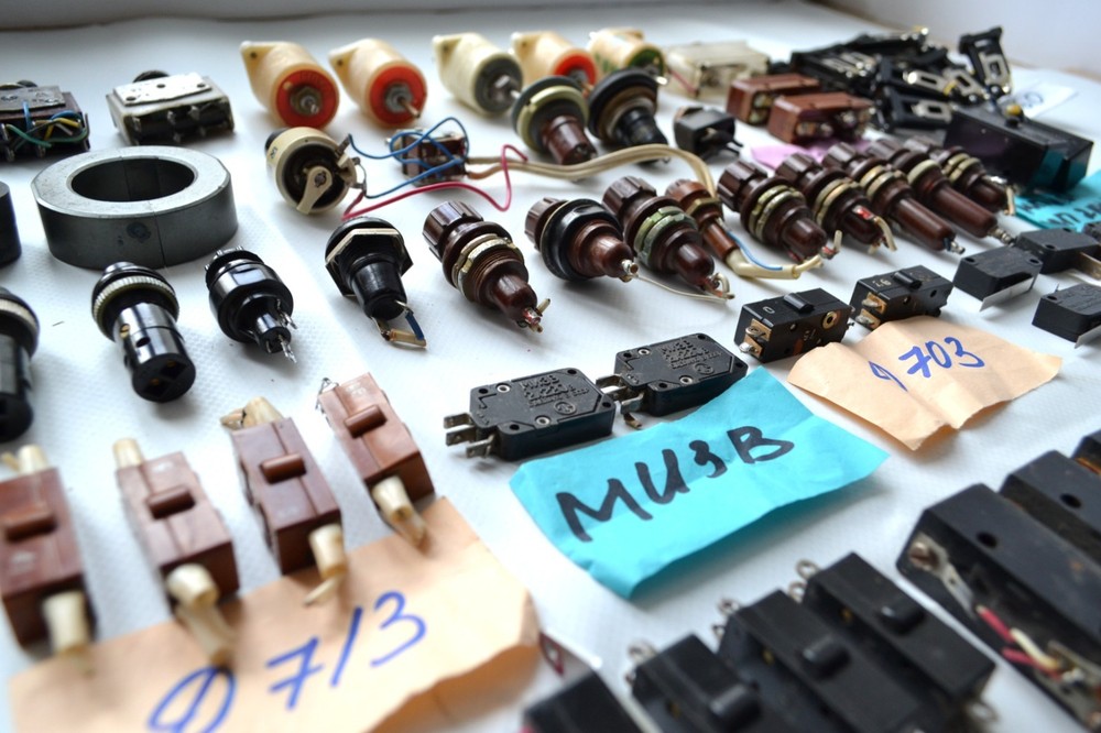 81PCS Set Vintage Soviet Variable Resistor Toggle Switch Push Button Fuse Socket