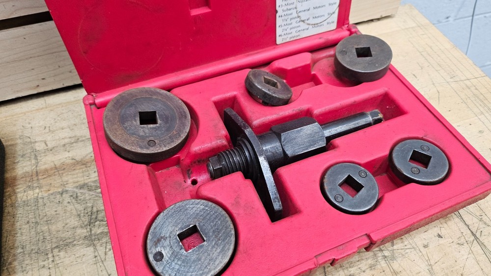 BLUE-POINT UNIVERSAL BRAKE CALIPER TOOL YA8610