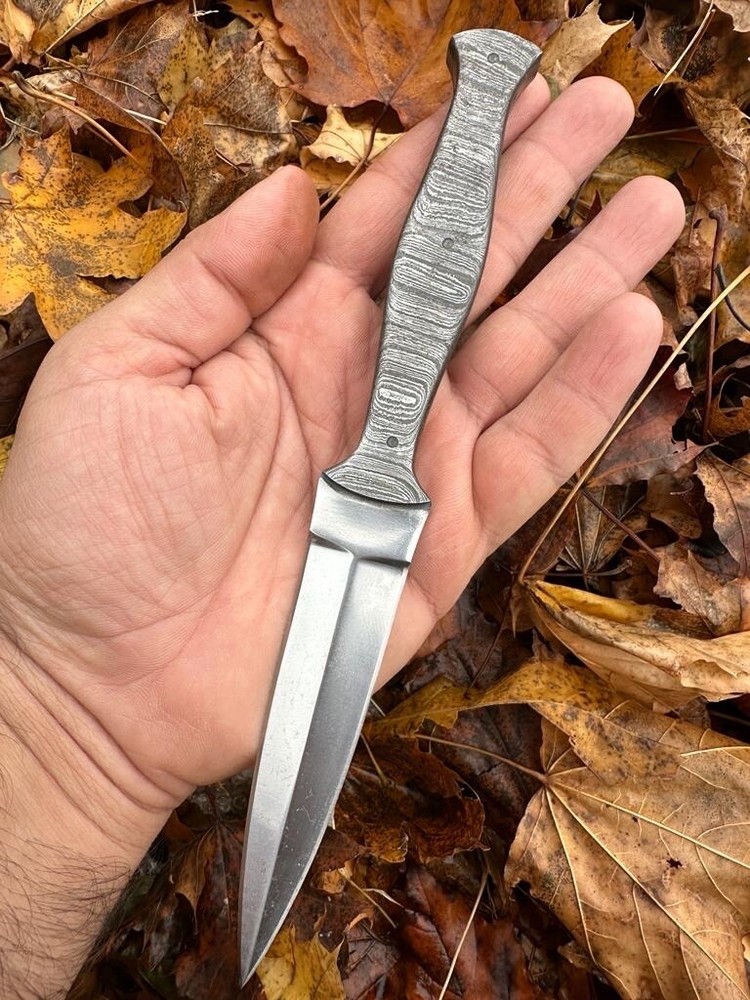 Handmade Double-Edged V48 Military Dagger Fix Blade boot Knife Damascus Handle