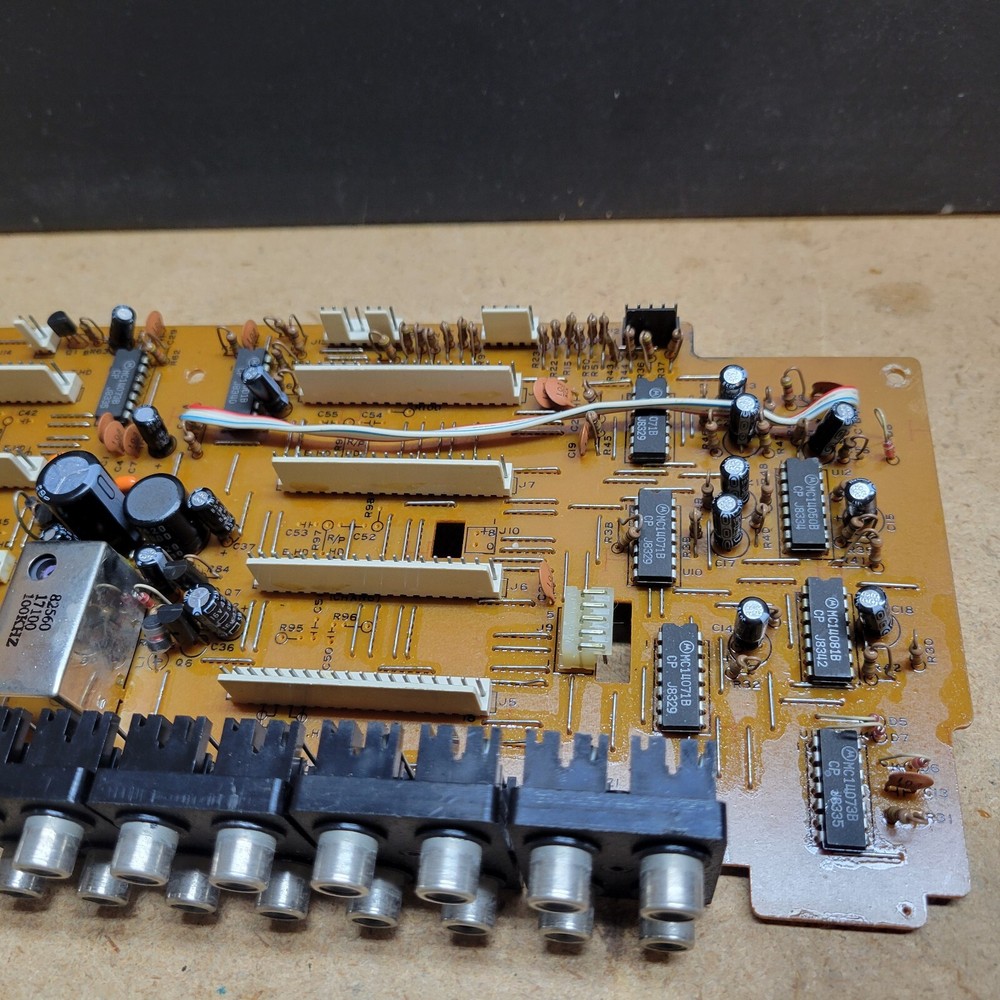 Fostex A-8 LR Connector board #8251101