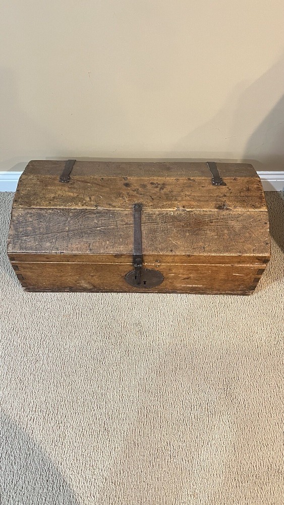 Spanish Colonial Baul Trunk