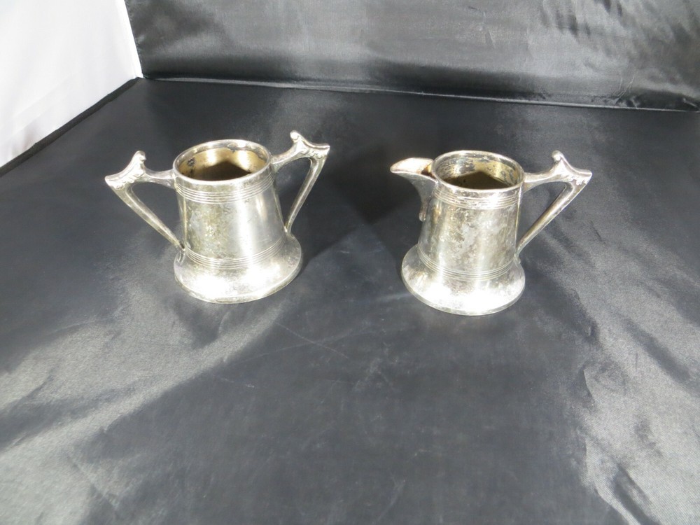 Vintage Sheffield Silver-Plated Creamer & Sugar Set Open