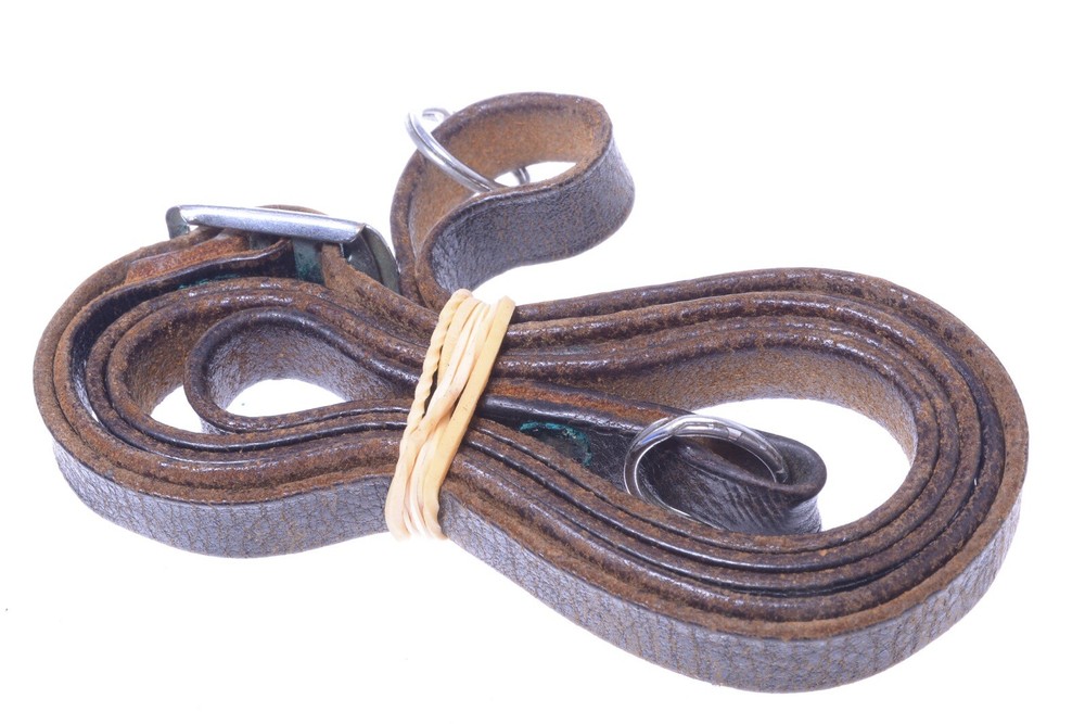 ✅ UNBRANDED LEATHER SHOULDER STRAP RING CONNECTORS CAMERA *VERY NICE* 61-1
