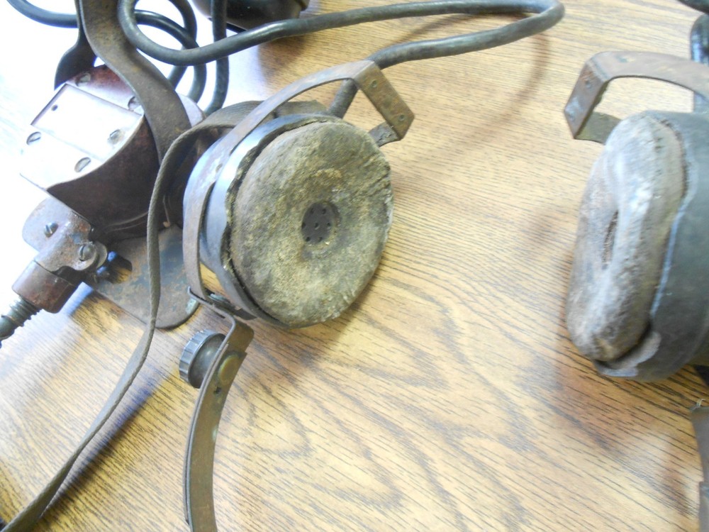 WWl WW2 Original Radio Headset navy type. Set