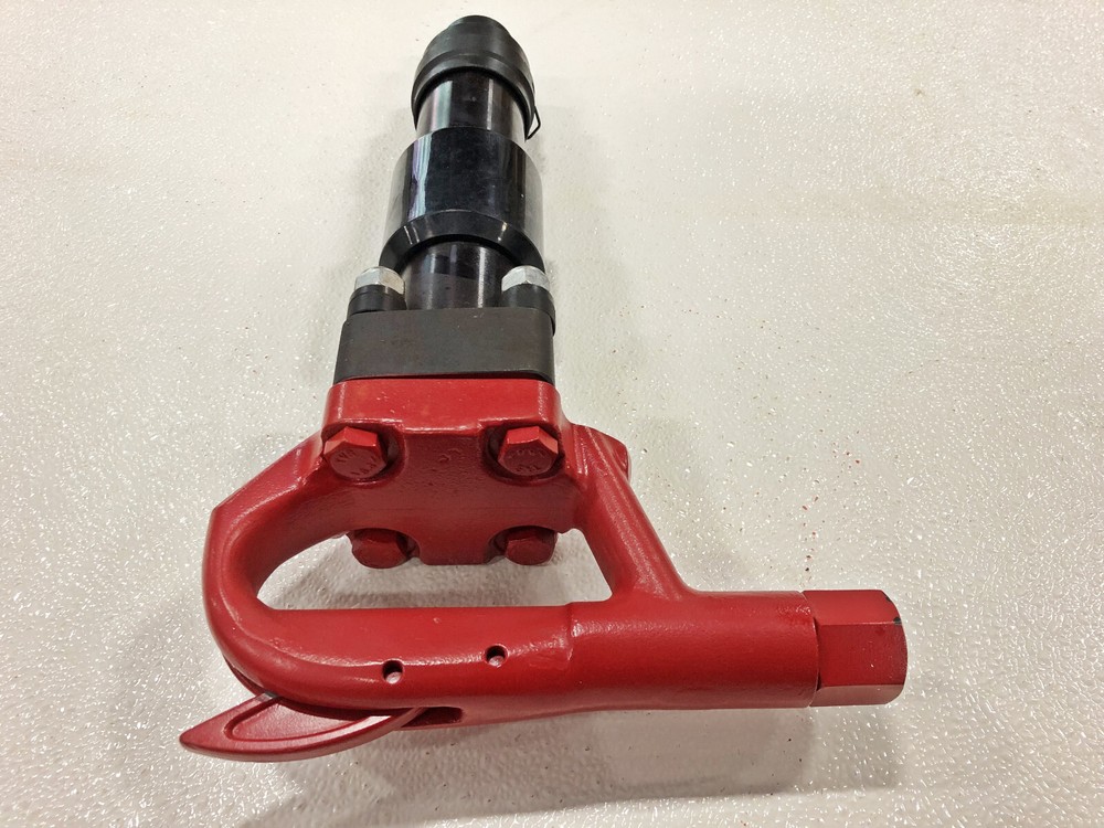 Pneumatic Chipping Hammer 4" Stroke 4" Round - MC4 RD4