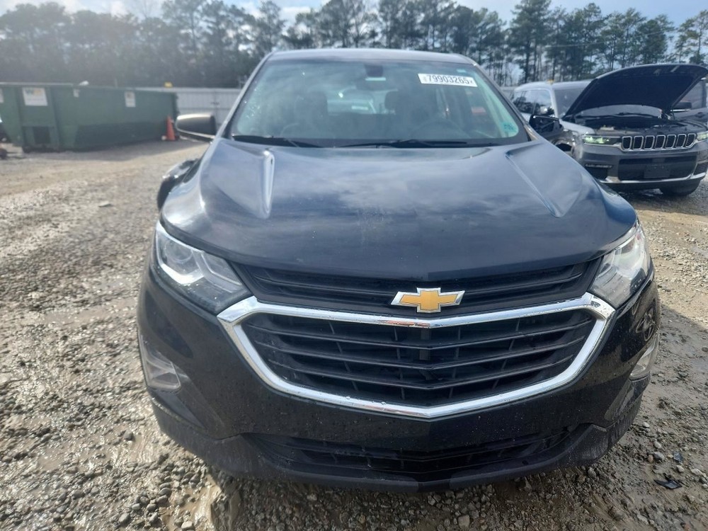 EQUINOX 2018 Glove Box 5024611