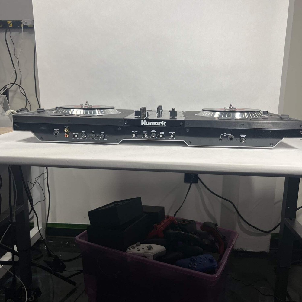 Numark NS7 4-Channel Dual Deck Controller