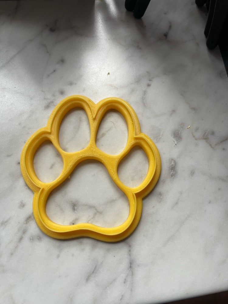 Dog paw Cutter 4 in