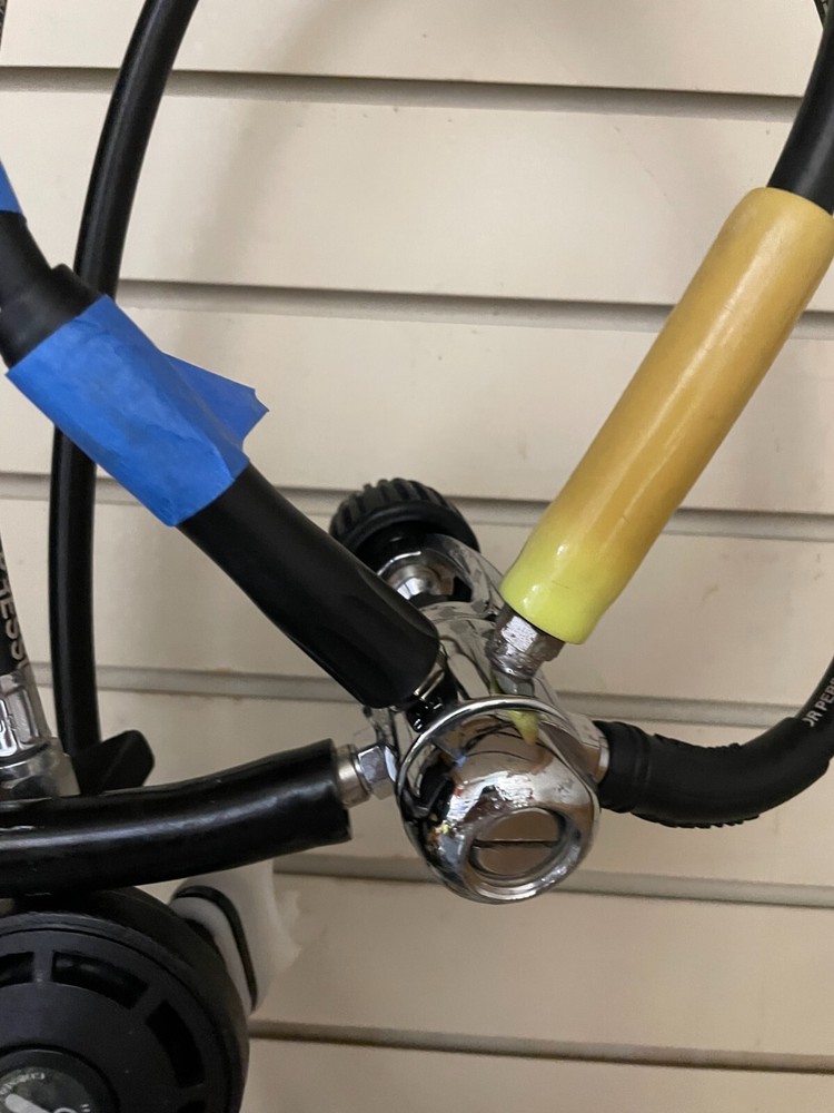 US Divers conshelf regulator, octo & Suunto Zoop computer w/compass