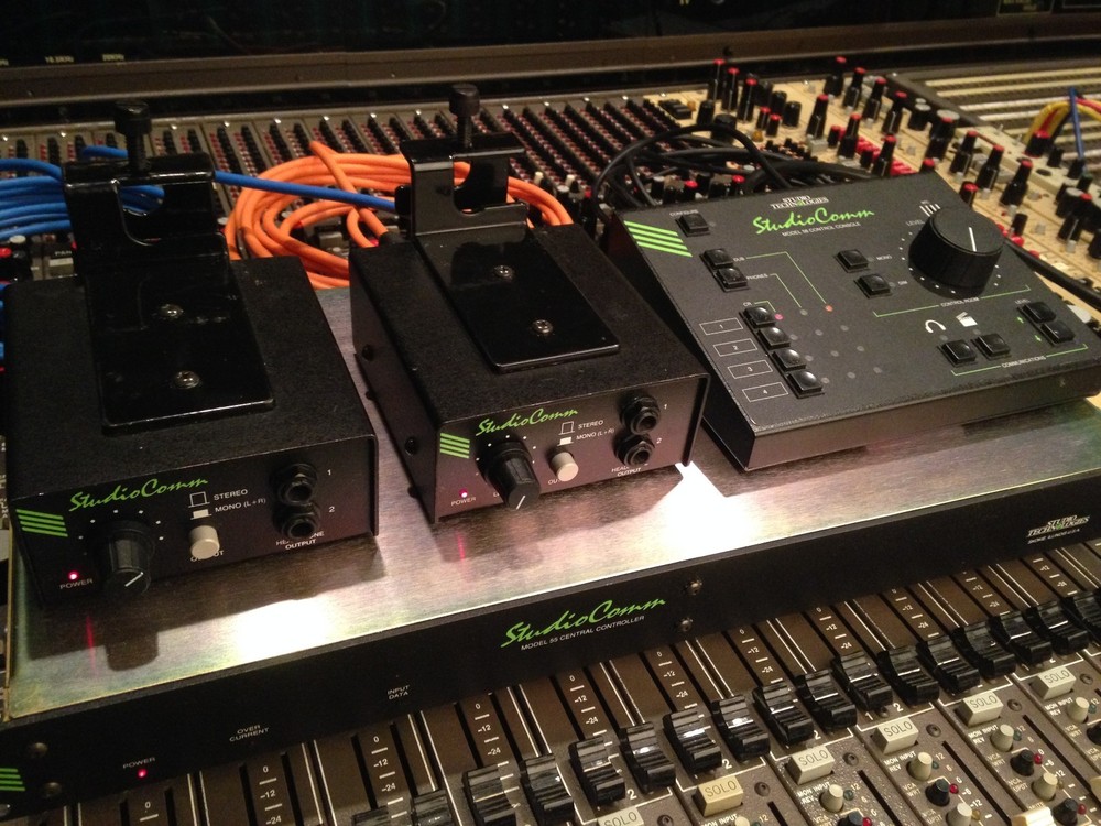 Studio Technologies Studiocomm 55/56 headphone cue amplifier talkback talent 35
