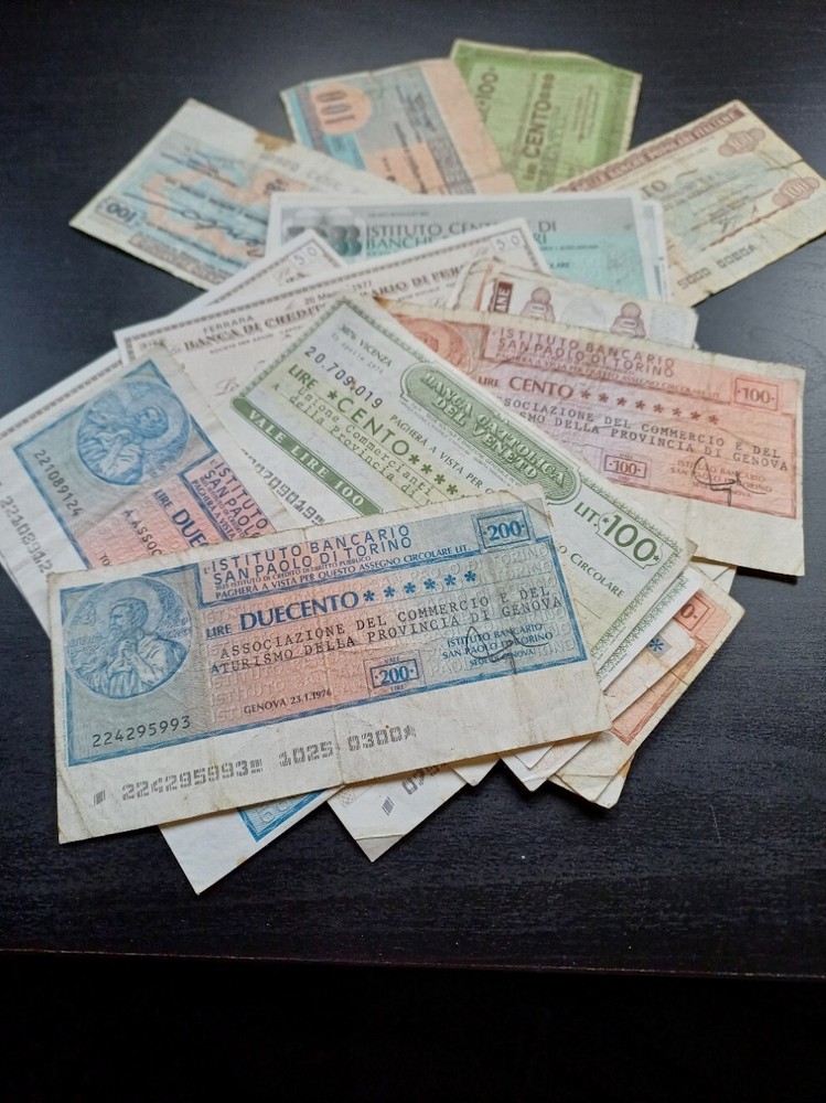 ITALY BANKNOTES - 1970s NOTGELD X 35: MIXED GRADES - INTERESTING GROUP