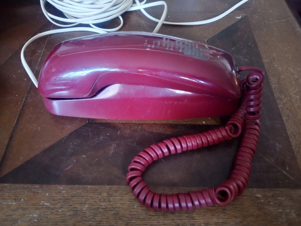 Vintage GTE Maroon Push button Phone