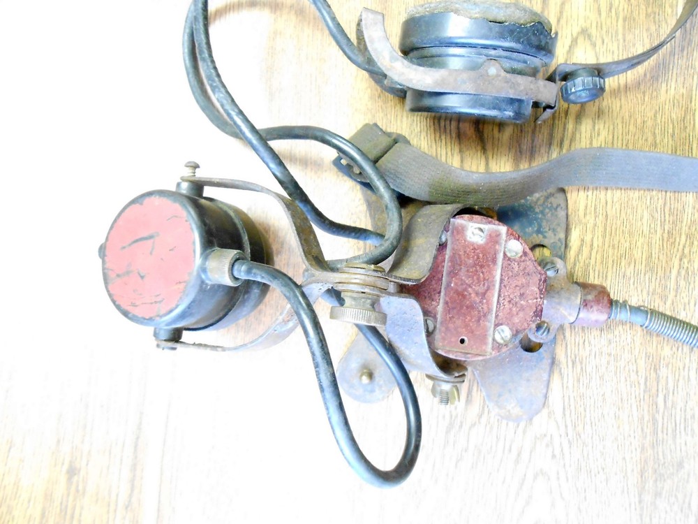 WWl WW2 Original Radio Headset navy type. Set