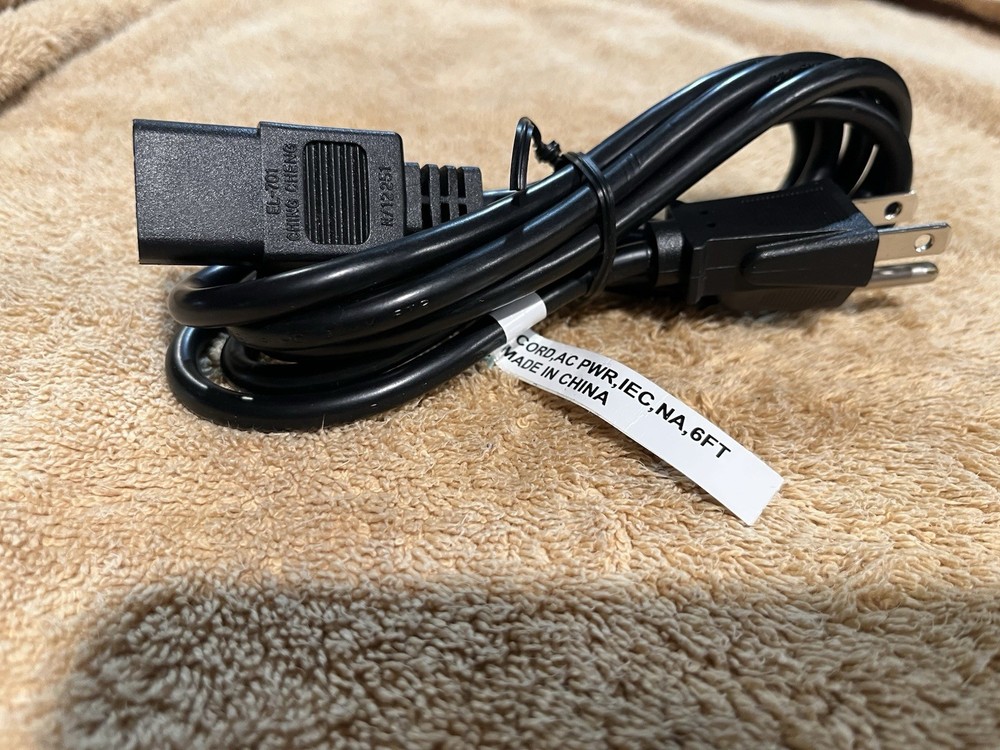 COMPUTER/ELECTRONICS Ching Cheng EL-701 E88446 10A 125V 6' Round Power Cord OEM