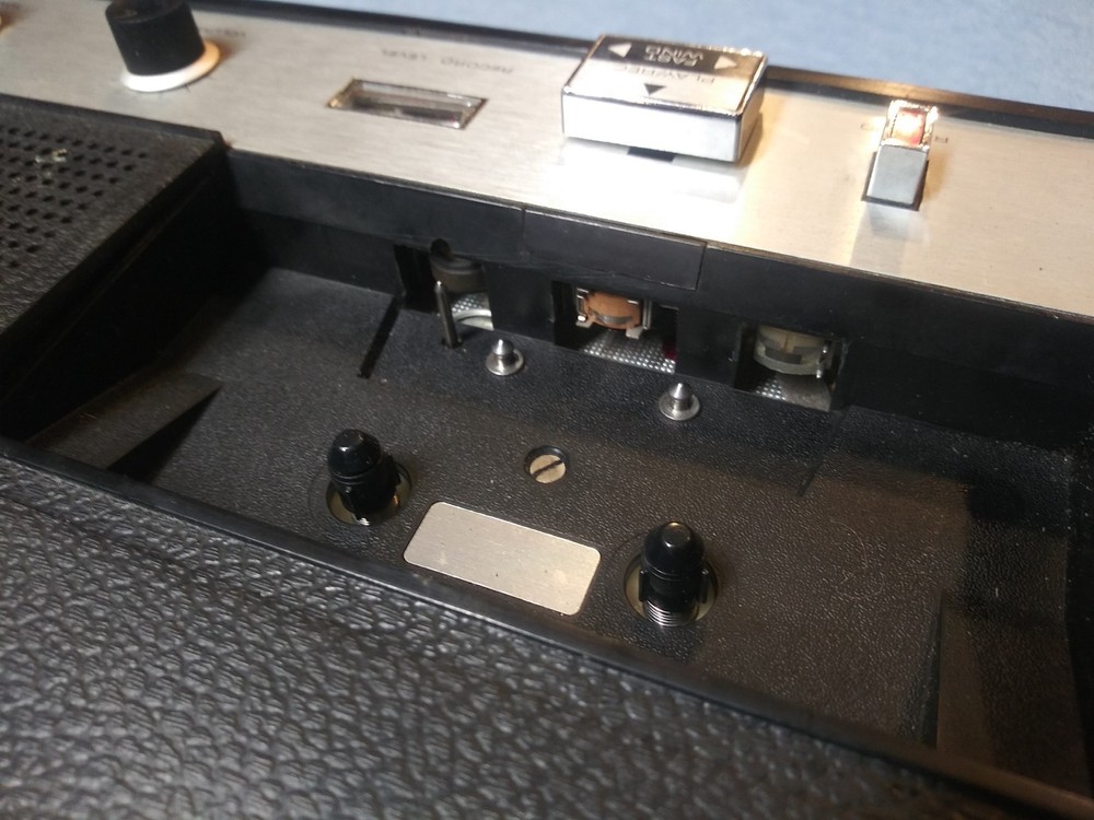 Vintage Ampex Micro 20 Audio Cassette Recorder / Player Complete with Case WORKS