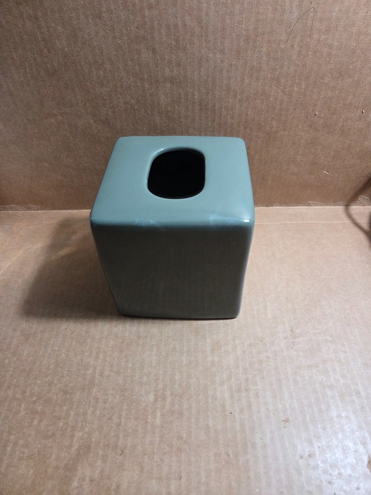 Tissue Cover Square Ceramic Nobility Sage Green