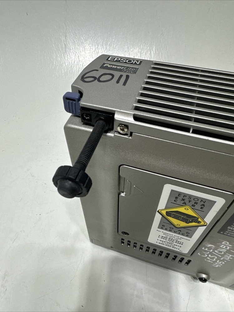 Epson EMP-710 PowerLite 710c Projector