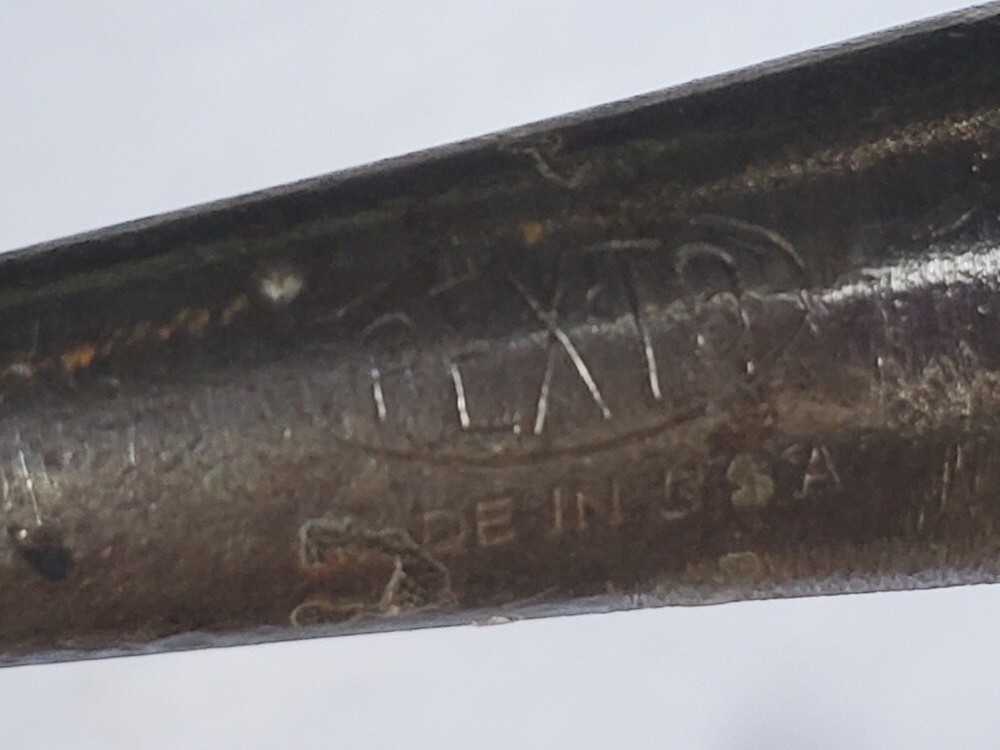 Vintage Pexto 1" bevel edge Socket chisel