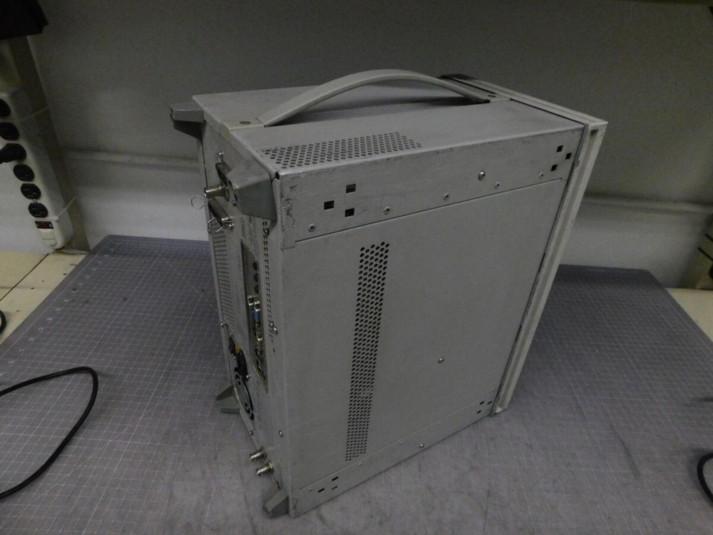 AGILENT E5062A NETWORK ANALYZER M4986