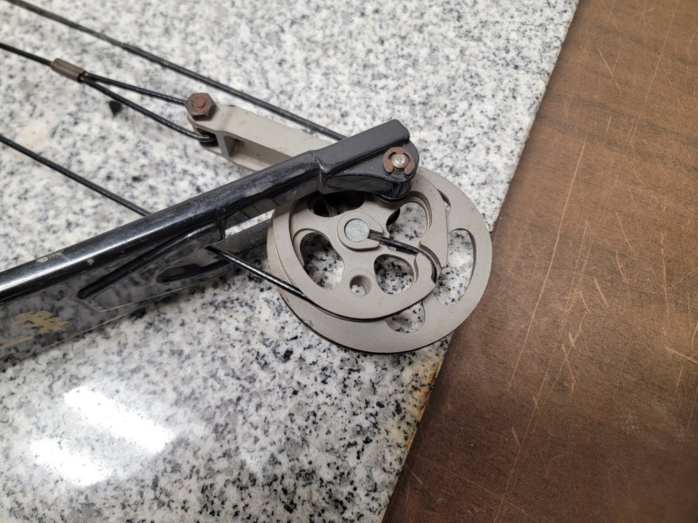 PSE SRL-500 Ultralite Infinity Graphite Target Compound Bow 30lbs 24.5" Draw