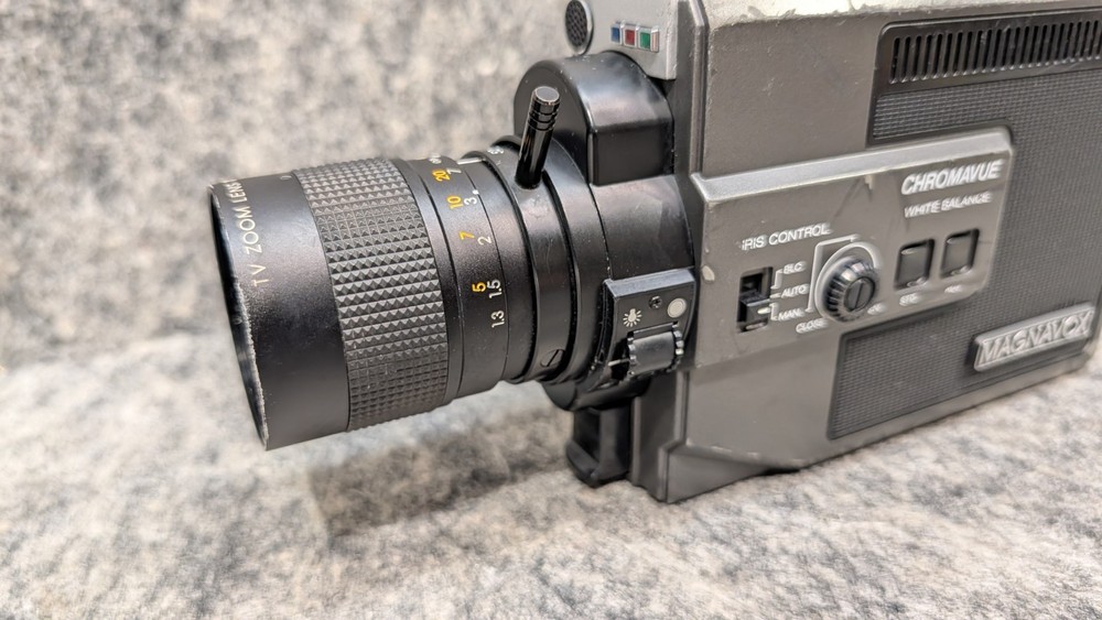 Magnavox VR8238BK01 Video Camera - Untested