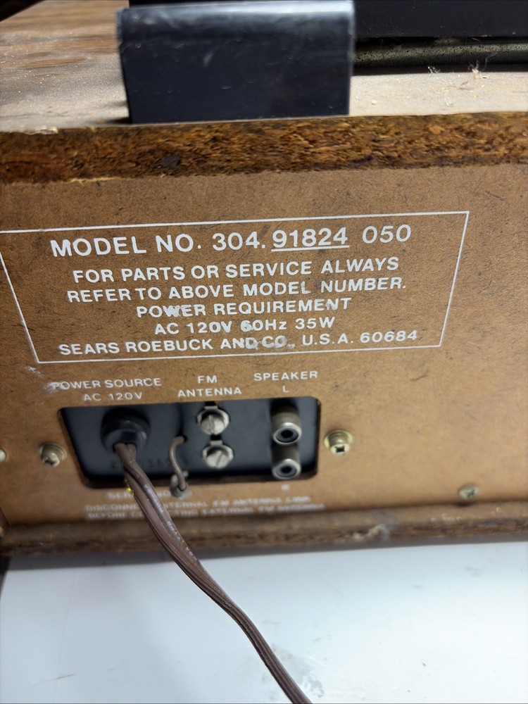 SEARS AM FM Stereo System Electronic Frequency Display Tape Powers On Repair