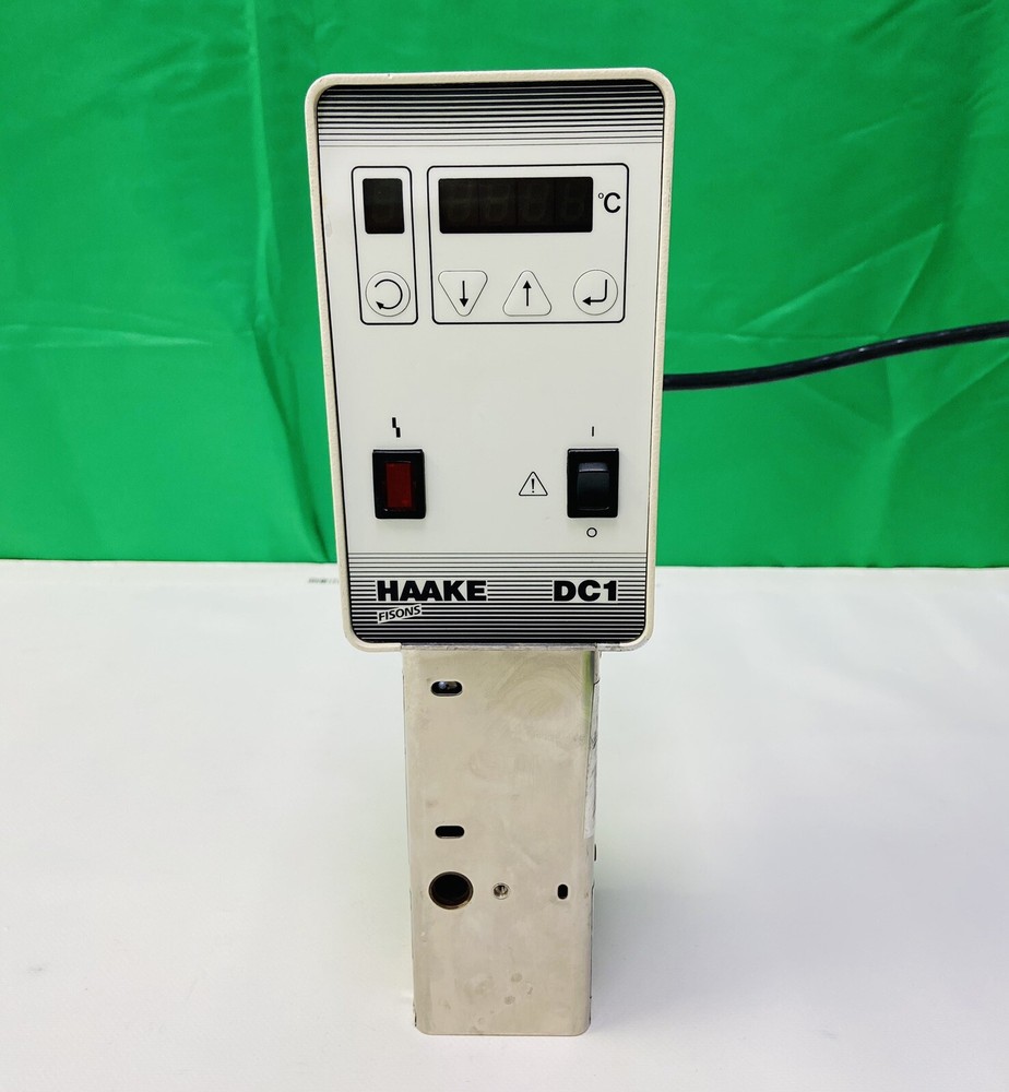 HAAKE MODEL DC1 HEATED WATER BATH CIRCULATOR IMMERSION RECIRCULATING 002-4176