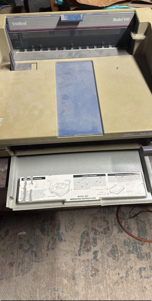VeloBind 500 Binding Machine Turns On Untested