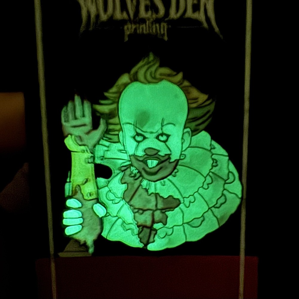 Waving Pennywise Glow in the Dark Pin (FLAWED, PLEASE READ DESCRIPTION)