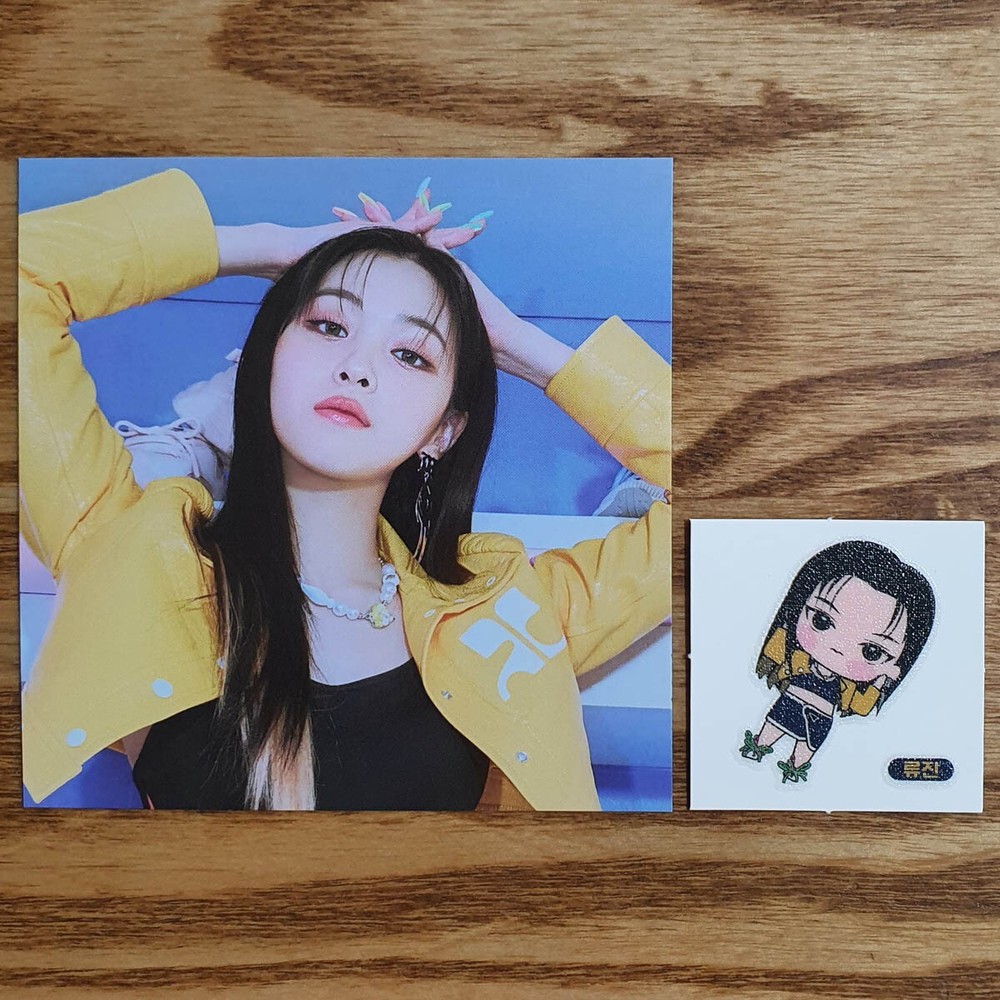 Ryujin Official Postcard & Seal Sticker Itzy Checkmate Special Edition Genuine
