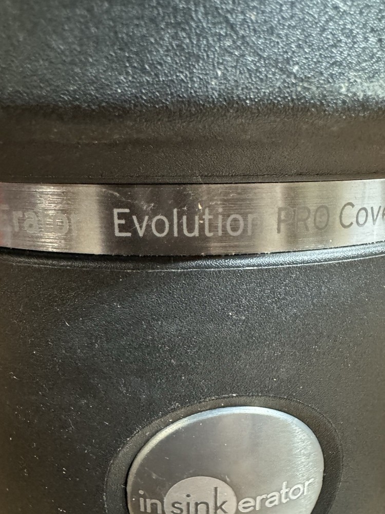 INSINKERATOR PRO COVER CONTROL PLUS GARBAGE DISPOSAL 7/8HP Solid Unit!!