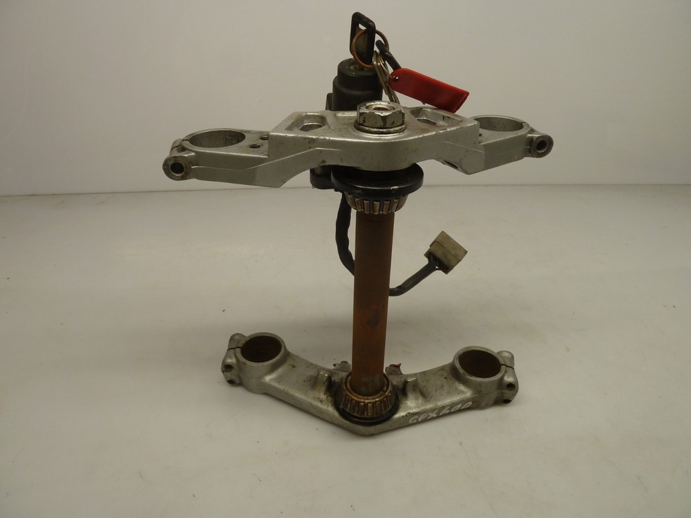 Kawasaki GPX600 Fork Yokes with ignition switch.