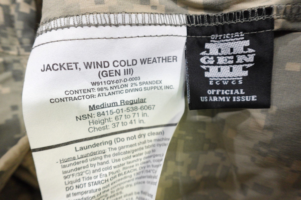 US Army ECWCS Gen III L4 Soft Shell Wind Cold Weather Jacket Medium Regular NWT