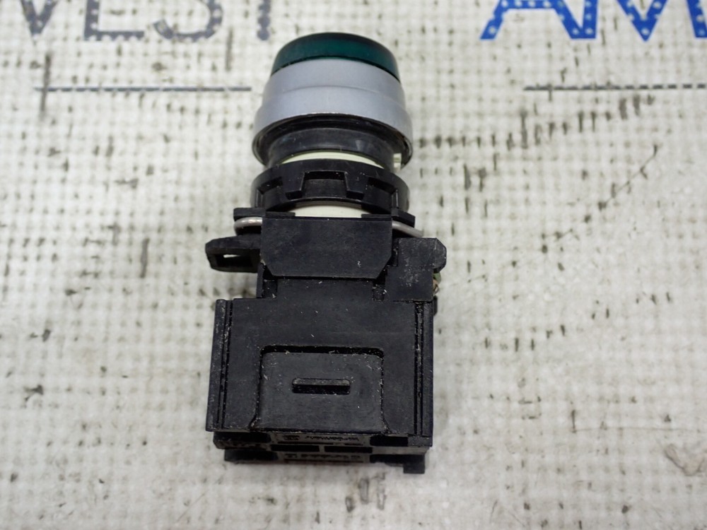 Square D 9001 DFSN Green Illuminated Pilot Light Module