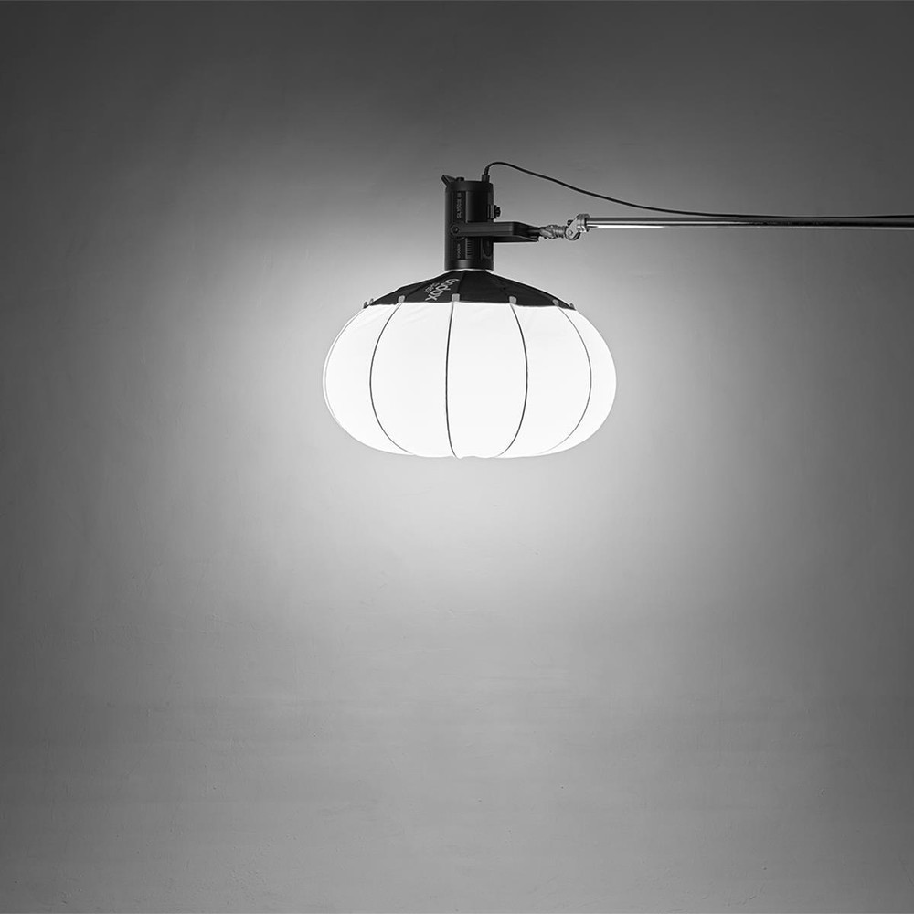 Godox CS-65T 25.6" Lantern Softbox with Bowens Mount
