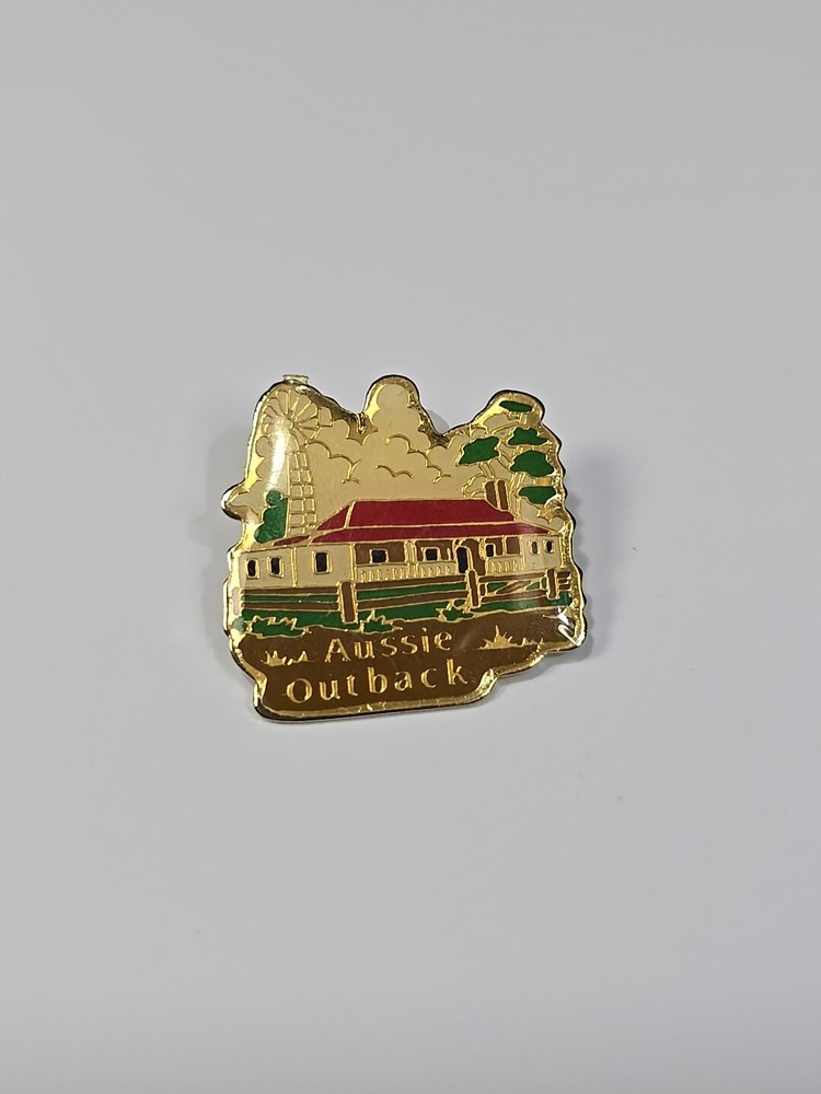 Aussie Outback Ranch Souvenir Lapel Pin
