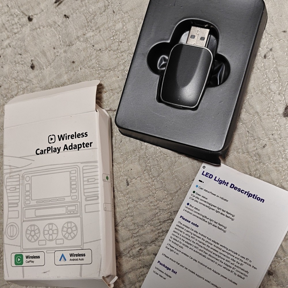 Wireless CarPlay Adapter Bluetooth USB Port for Android Auto and iPhone