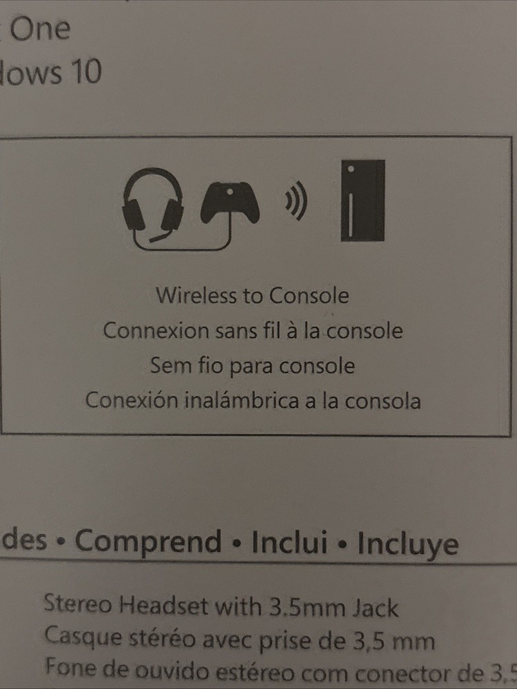 *NEW* Microsoft Xbox Headset connects to controller with wire