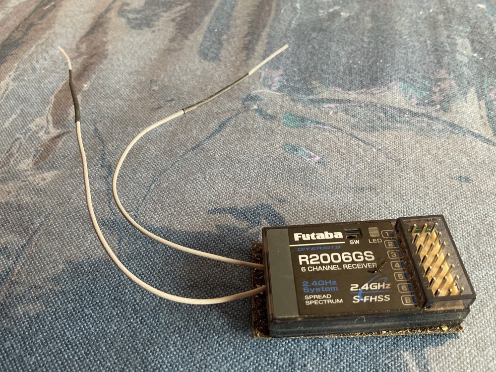 Futaba R2006GS  Receiver