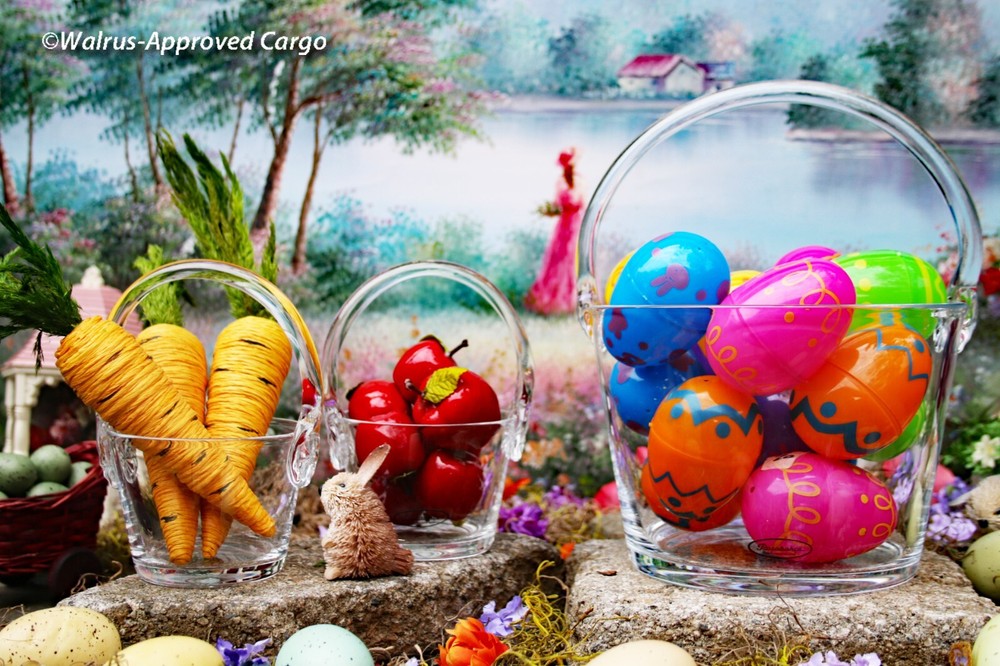 CRATE & BARREL GLASS EASTER BASKETS (3) -NEW- CLEARLY, A GOOD SPRINGTIME CHOICE!