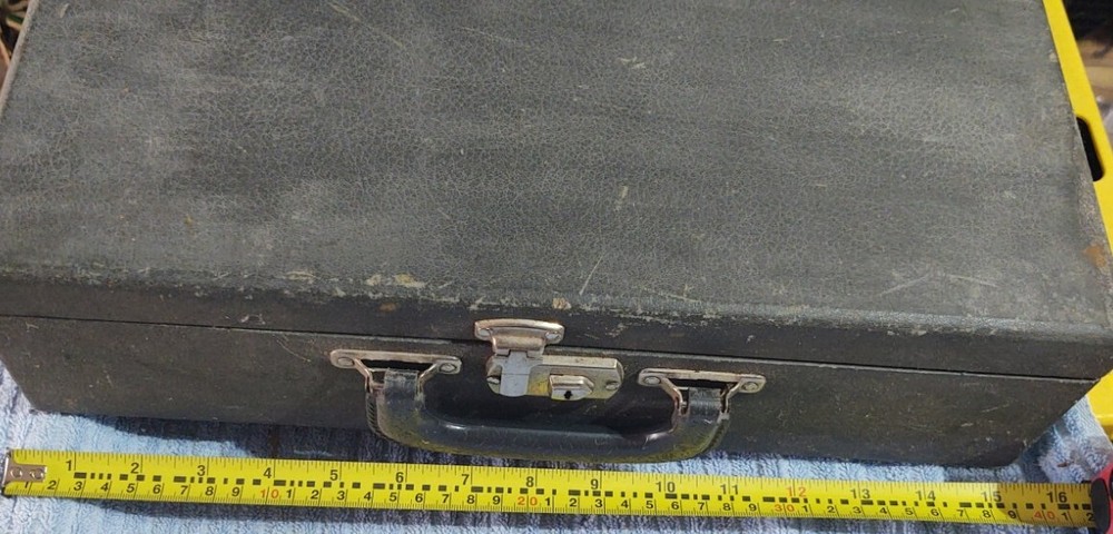 EDNALITE PROJECTION POINTER EDNALITE 120A .POWERED ON.
