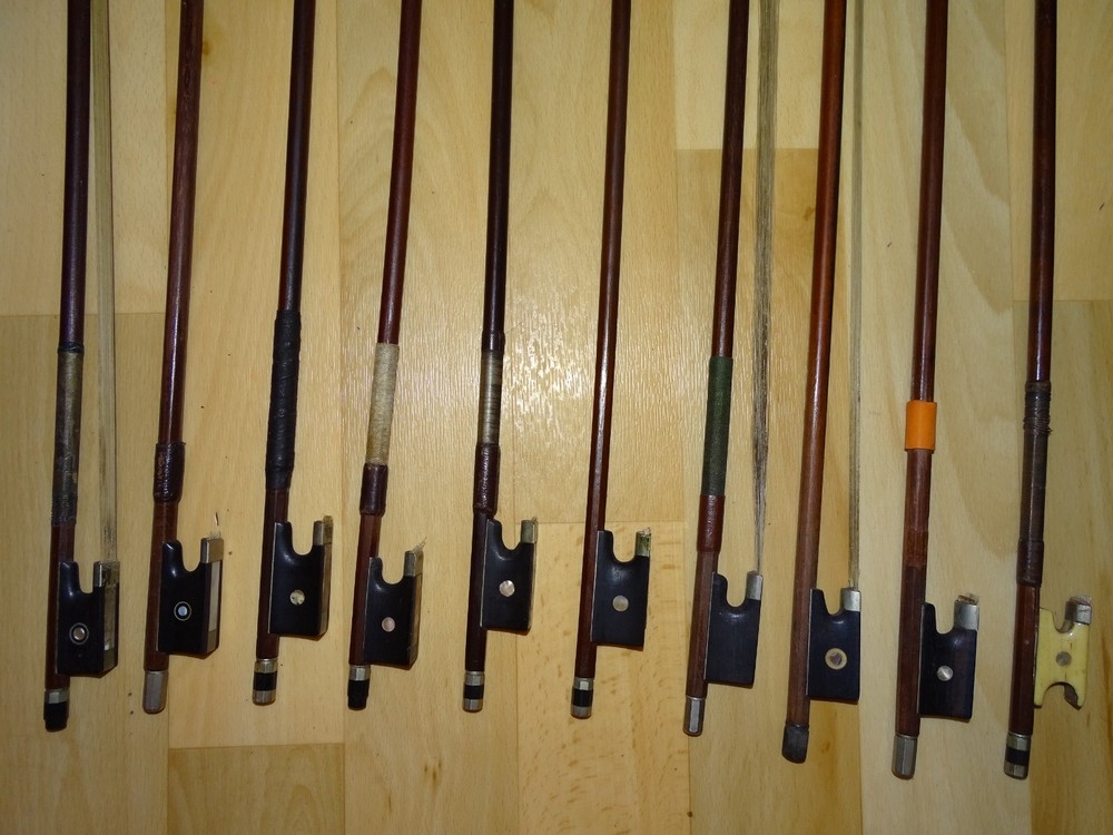 10 OLD VIOLIN BOWS FOR RENOVATION (S070)