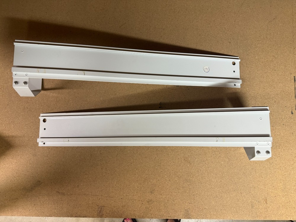 Da-Lite 77027 Floating Mounting Bracket